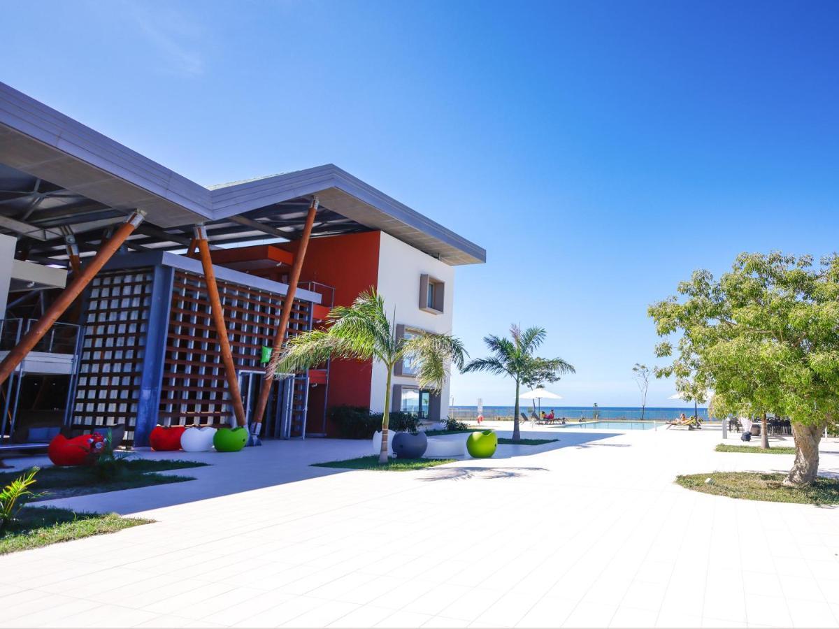 Ibis Styles Mayotte Aeroport Pamandzi Exterior foto